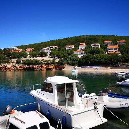 Kanata Πανσιόν Povile