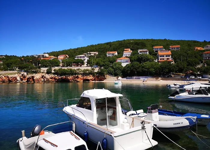 Kanata Πανσιόν Povile