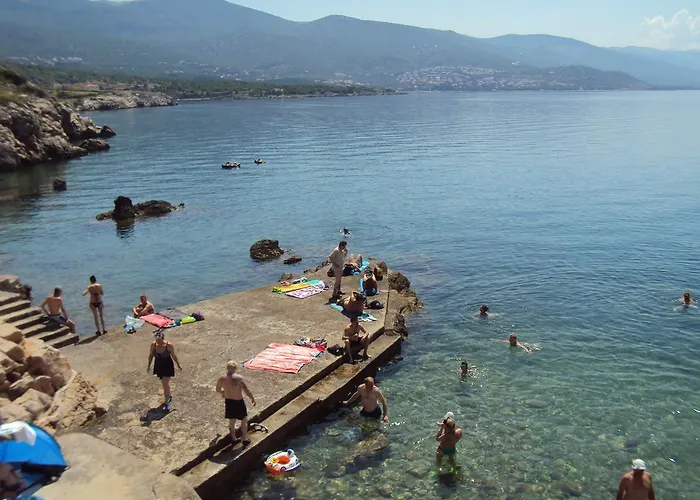 Kanata Πανσιόν 3*